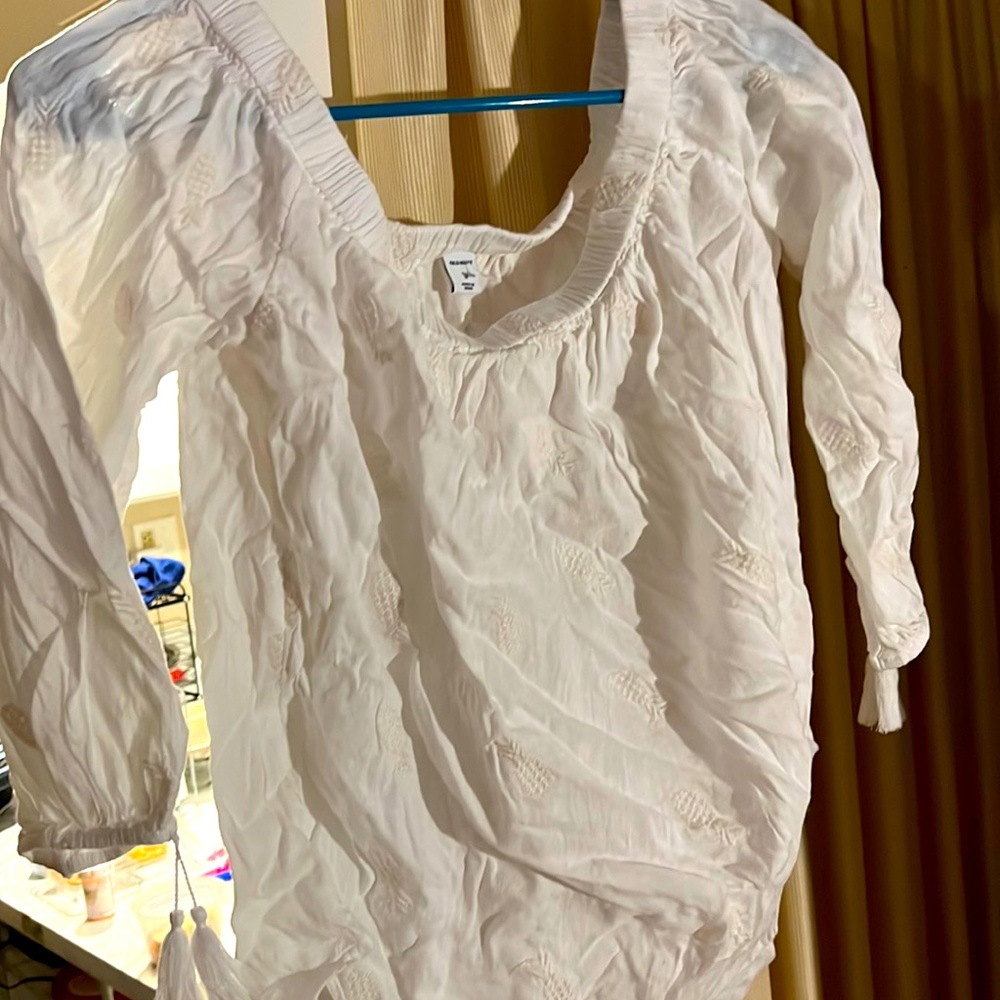 Old navy white womens top